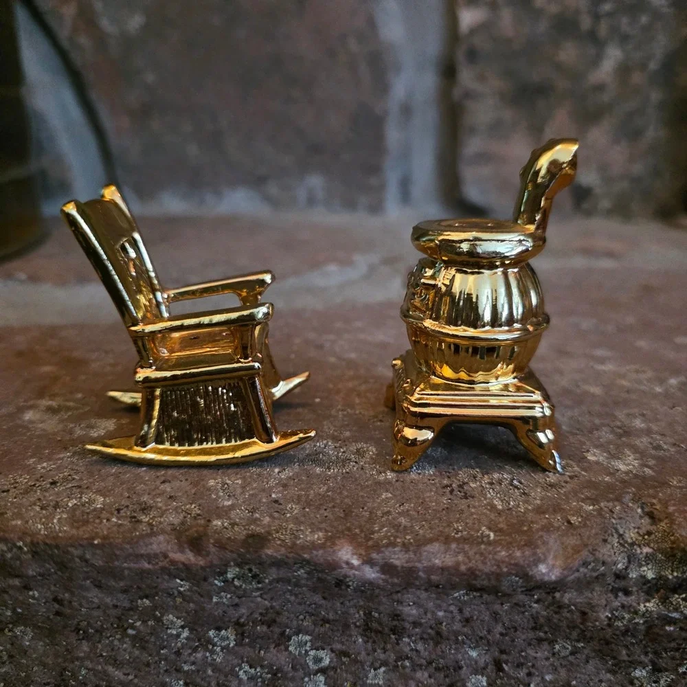 Vintage Gold Tone Miniature Rocking Chair and Potbelly Stove Salt Pepper Shakers